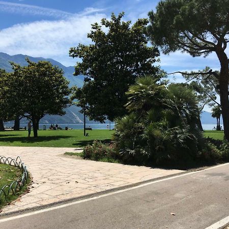 Appartamento Al Lago リーヴァ・デル・ガルダ エクステリア 写真